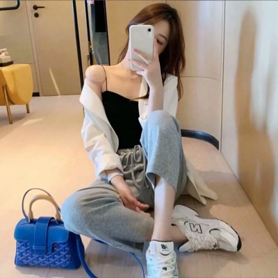 靓妹闯情关